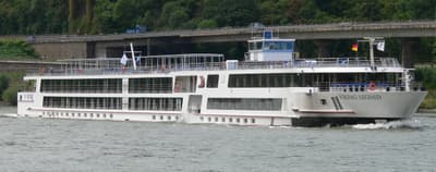 River cruise vessel 135 m